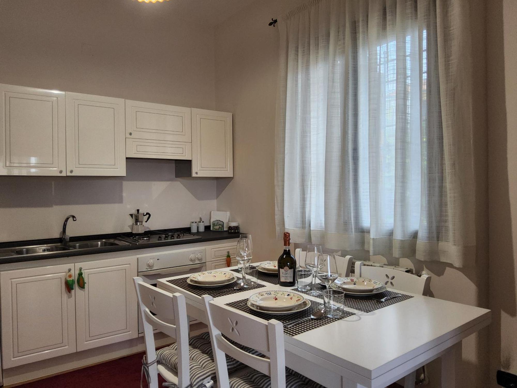Villa Con Piscina Villa Scott Del Bernese นีโกโลซี ภายนอก รูปภาพ