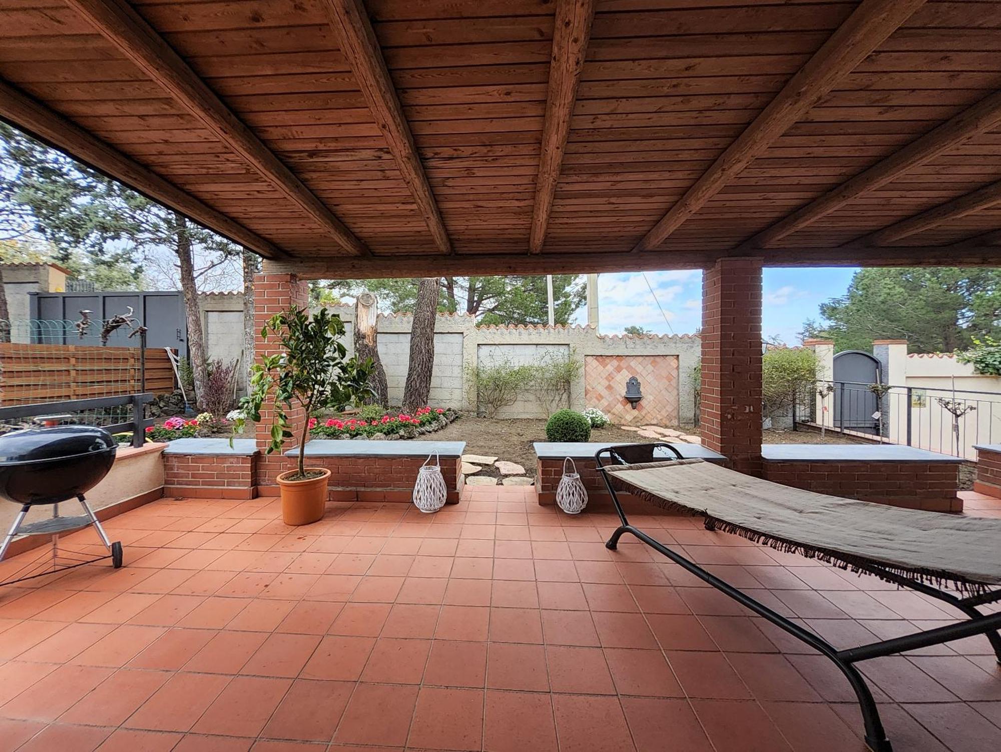 Villa Con Piscina Villa Scott Del Bernese นีโกโลซี ภายนอก รูปภาพ